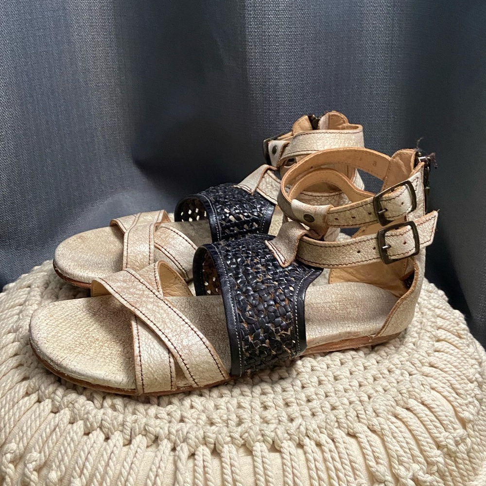 Bed stu sandals!